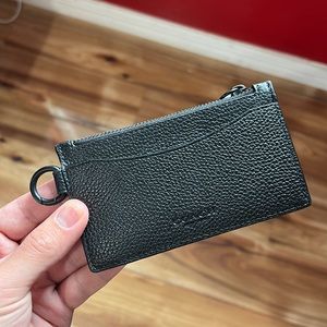 Mens coach Zip Card Case / pebbled leather great quality